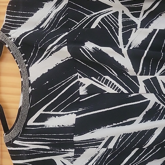 Dress - Picture 3 of 4